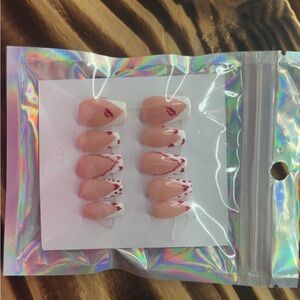 Press on nails